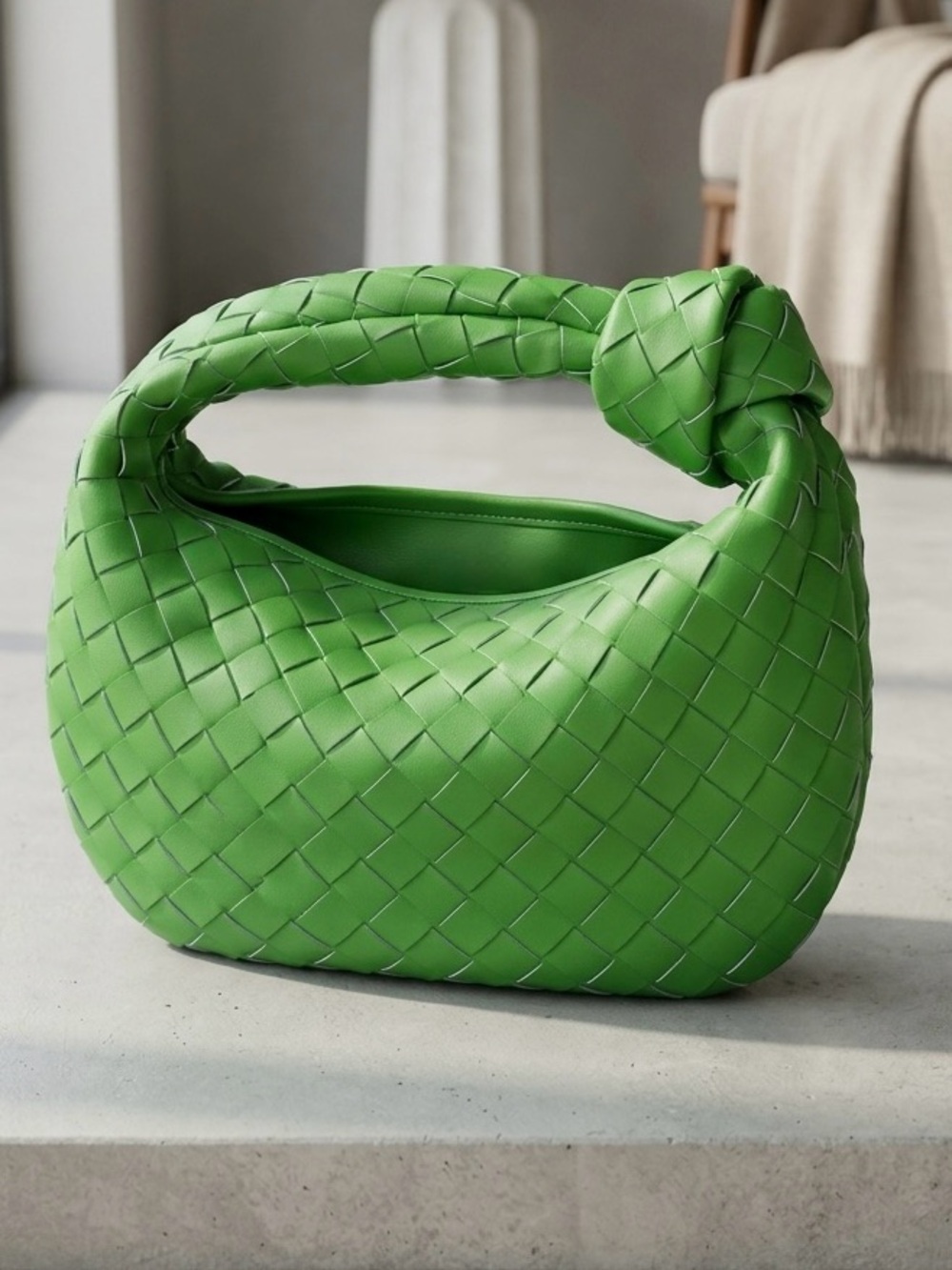 Green Woven Knot-Handle Shoulder Bag